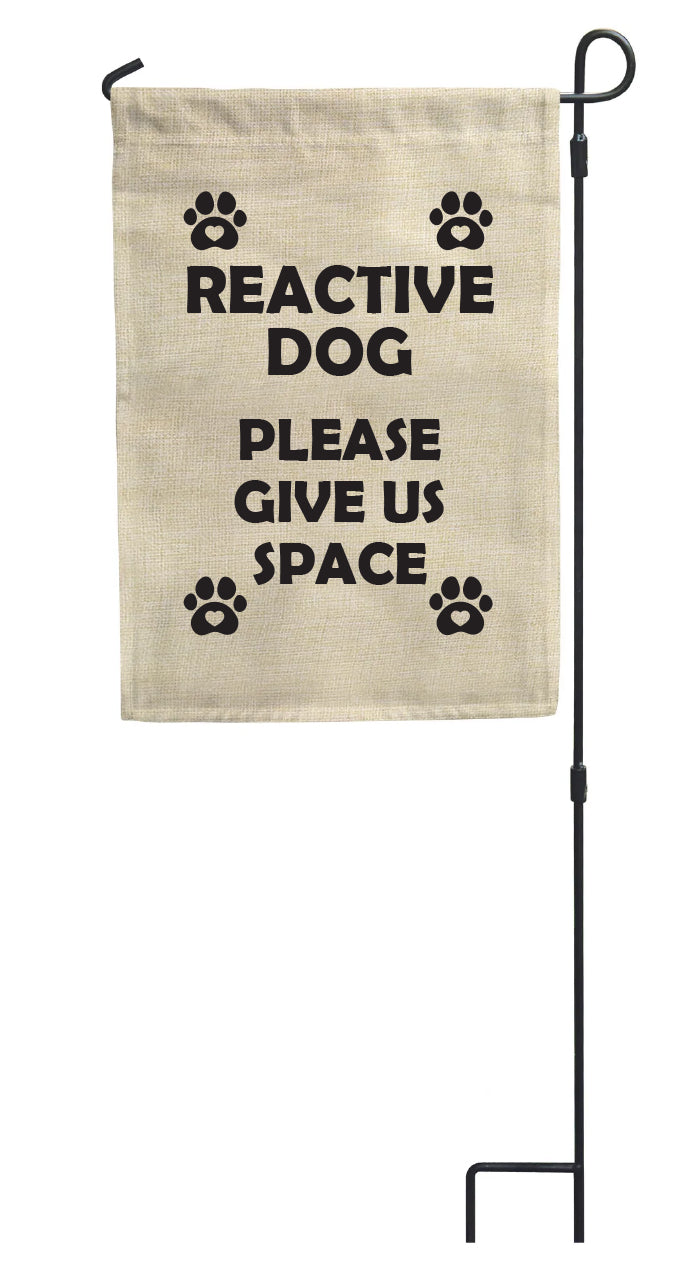 REACTIVE DOG PLEASE GIVE US SPACE YELLOW DOG PLEASE DO NOT APPROACH WITH YOUR DOG REACTIVE DOG OUTDOOR SIGN  FOR CAMPERVAN CAMPING HOLIDAYS OUTDOORS GARDEN MOTORHOME CAMPSITE CARAVANNING CARAVAN SITE